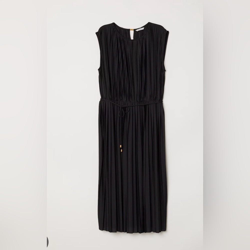 H&M large black sleeveless midi (knee length)pleated jersey dress